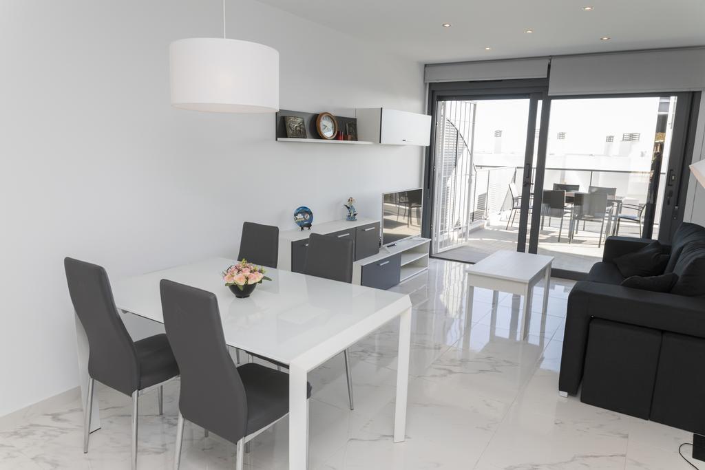 Ocean View By Mar Holidays Arenales del Sol Bagian luar foto